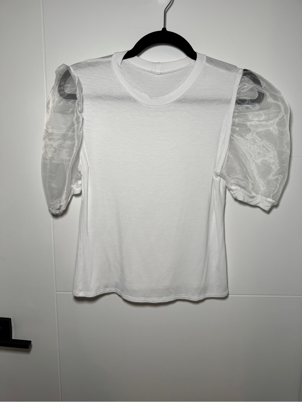 Women's White Puff Sleeve Tee